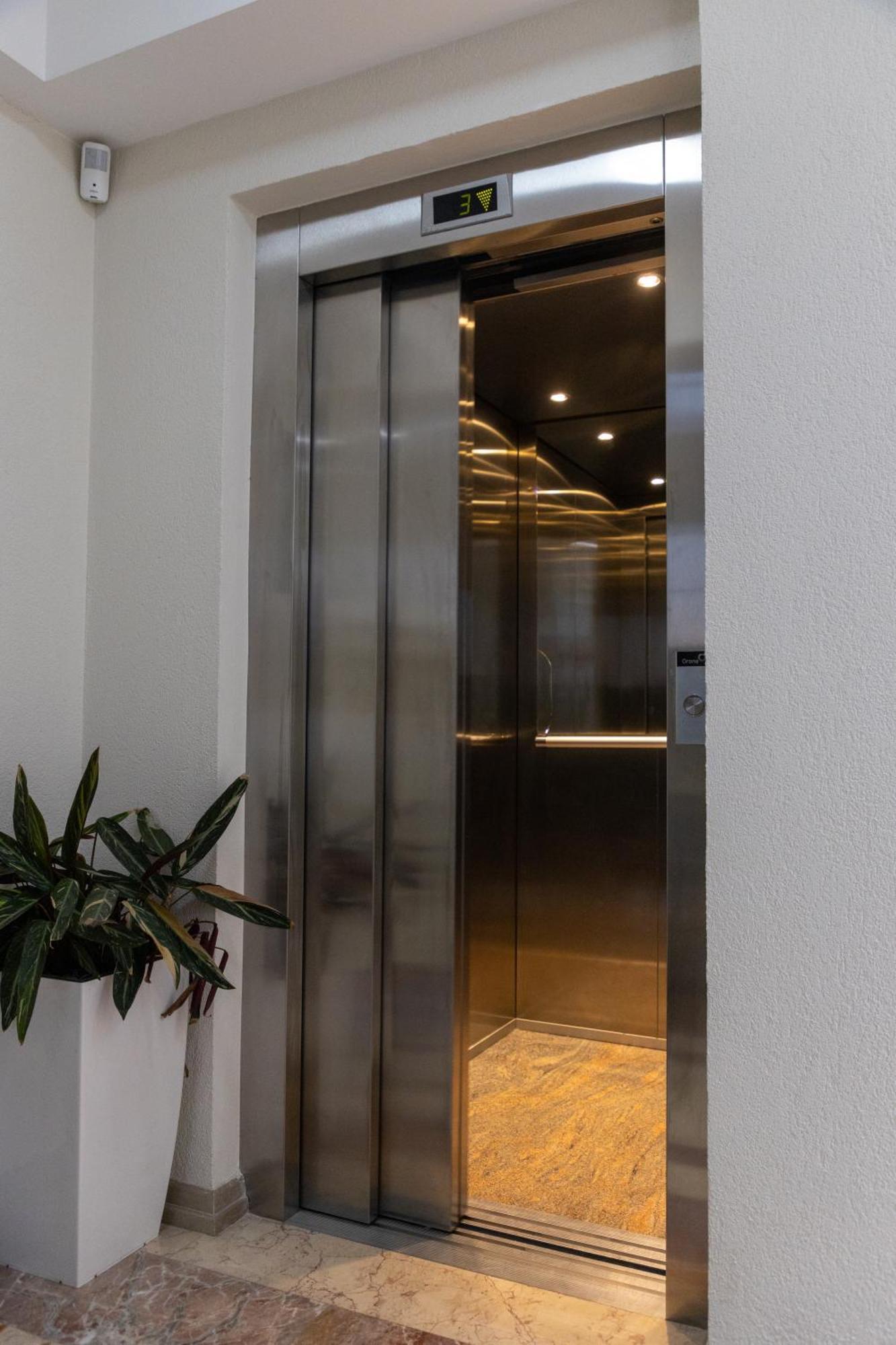 Mervin Hotel Κρούγια Εξωτερικό φωτογραφία